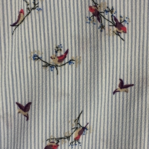 Monteau Los Angeles Top Sz Small Bird Pattern Pleated Cap Sleeve Keyhole Back - Picture 2 of 10